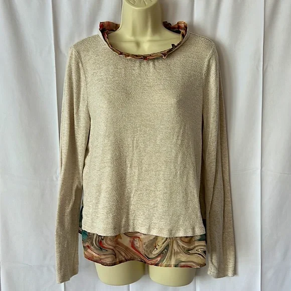 Carolyn Taylor Beautiful Ruffled Neck Sweater Shirt Top **Size L** - Picture 1 of 4
